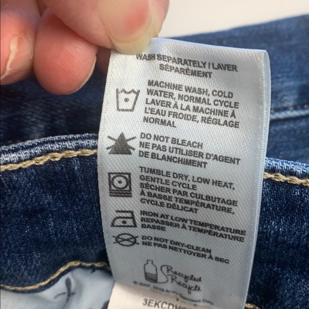 Denver Hayes High-Rise Denim Shorts, Mid Wash, Mid Weight - Picture 11 of 12